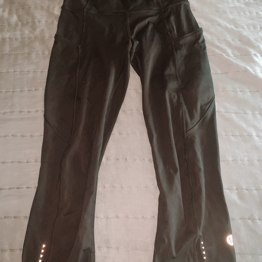 Black lulu lemon 23’ leggings